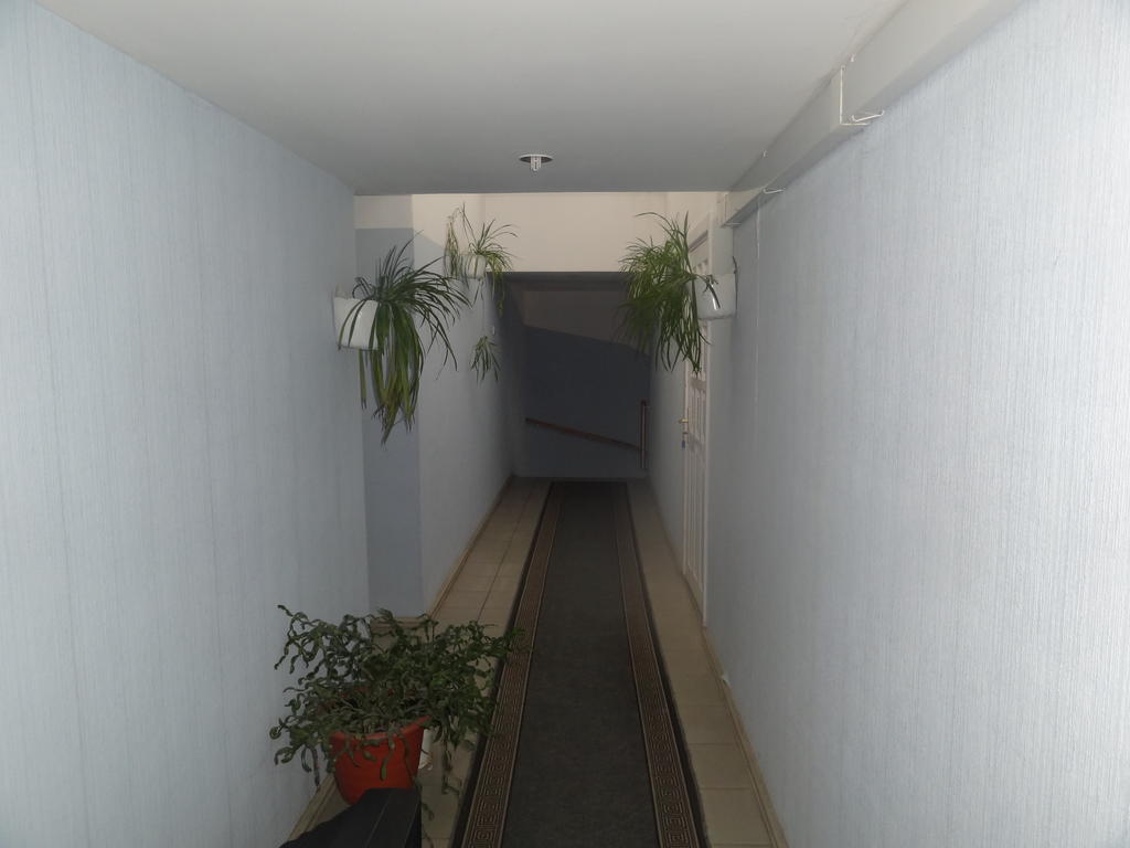 Hotel Rebir Daugavpils Exterior photo